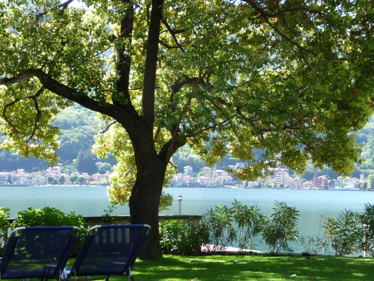 Ville Lago Lugano Porto Ceresio Buitenkant foto