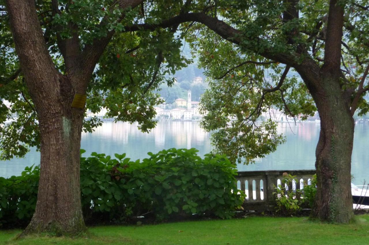 Ville Lago Lugano Porto Ceresio Buitenkant foto
