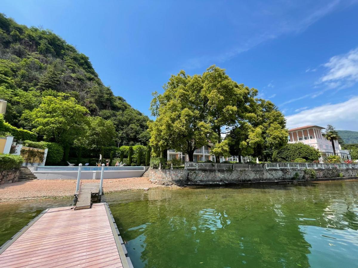 Ville Lago Lugano Porto Ceresio Buitenkant foto