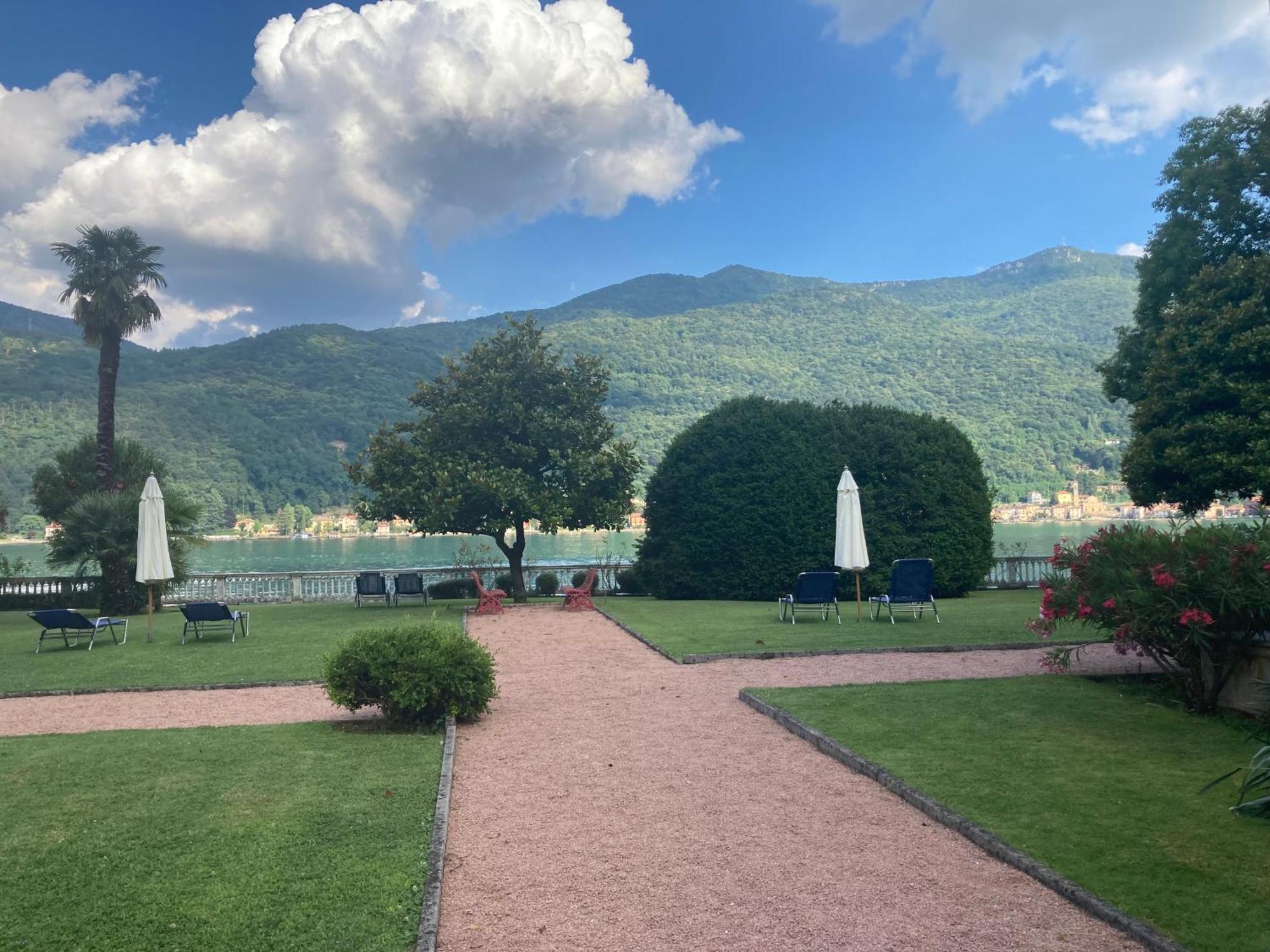 Ville Lago Lugano Porto Ceresio Buitenkant foto